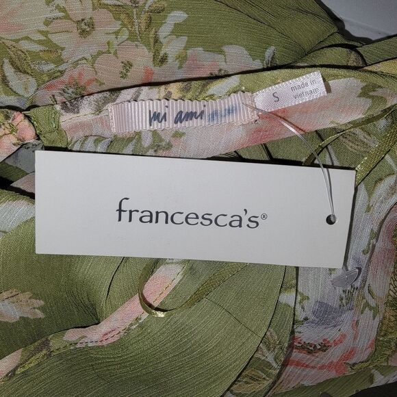 Francesca's NWT Mi Ami floral shorts romper size Small - Picture 8 of 9